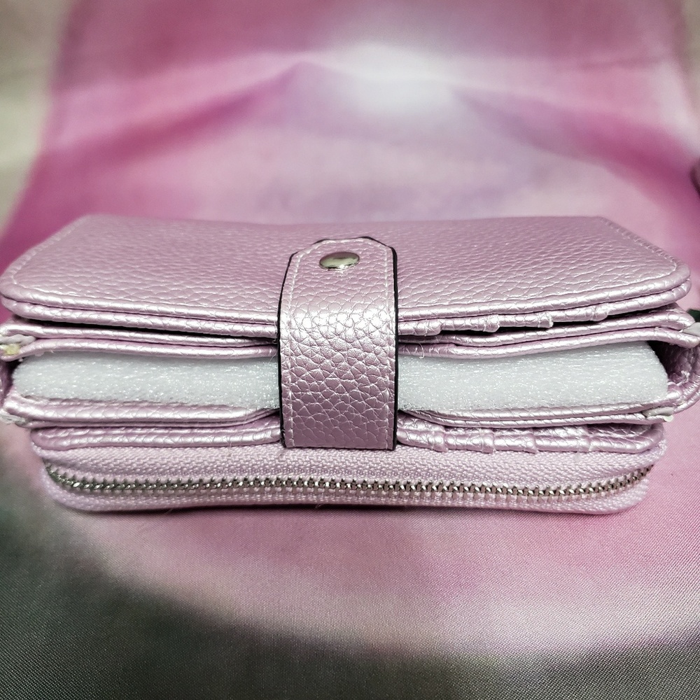 Wallet - Picture 2 of 5